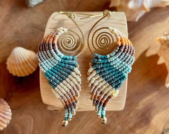 Brincos de Asa de Anjo em Macramê Feitos à Mão | Joias Leves em Espiral Estilo Boho | Presente para Ela