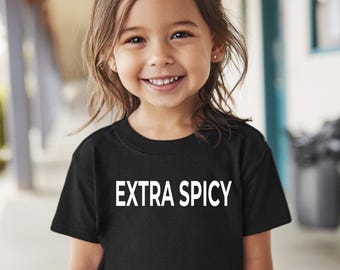 Extra Spicy Kleinkind Jersey Kurzarm T-shirt | Ursprüngliches Design | Geschlechtsneutral | Lustiges Kinder T-Shirt | Süsses Kinder T-Shirt