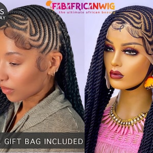 Könnte beinhalten: Zwei Frauen tragen schwarze geflochtene Perücken mit komplizierten Cornrow-Designs. Die Perücke auf der linken Seite wird heruntergetragen, während die Perücke auf der rechten Seite mit einem Seitenscheitel und einer Spitzenfront gestylt ist. Beide Perücken sind lang und fließend.
