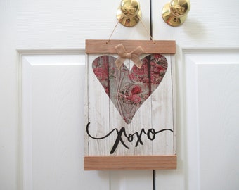 NEW Farmhouse Valentine's Day XO hugs kisses heart hanging decoration 13.5 x 9.5