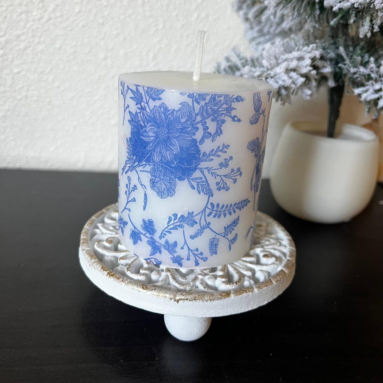 Gold Riser Round Mini Carved Wood Table Riser - Round Square Floral White Gold Riser ...