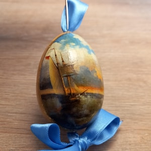 Decoración de centro de mesa de Pascua, Huevo pintado coleccionable, Arte en miniatura, Huevo de madera artesanal, Decoración de Pascua hecha a mano, Diseño de huevo de madera,