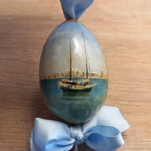 Huevo pintado coleccionable, Huevo de madera pintado a mano, Decoración del hogar de primavera, Arte en miniatura, Huevo de madera artesanal, Decoración de Pascua hecha a mano