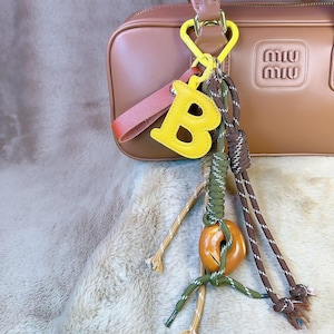 Elegante juego de dijes de cuero para bolso con la letra "B", llavero de cuerda, accesorio para dijes de bolso, regalo único