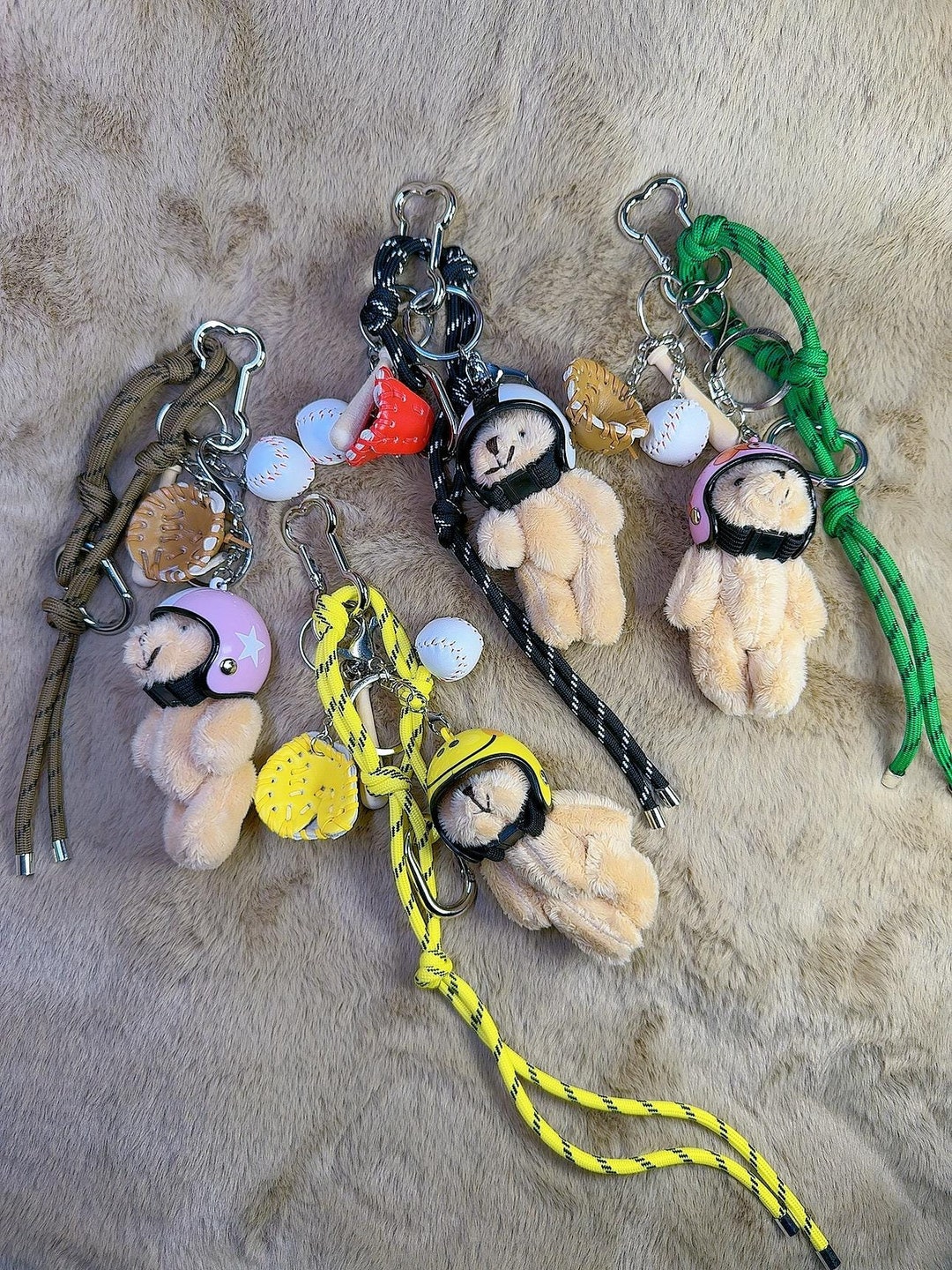 Porte-clés Mousqueton Ours En Peluche Avec Casque – Décoration Mignonne Pour Sac, Clés, étudiants, Couples