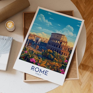 Stampa artistica da parete di Roma, Italia, raffigurante l'iconico Colosseo circondato da antiche rovine, fiori in primo piano e un vibrante cielo azzurro sullo sfondo, regalo