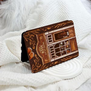 Vintage Book Shop Kindle 12th Gen (2024/2022) Paperwhite 6.8&quot;/7&quot; Case Hand Strap, New Kindle Case, Kindle 10th Case, Personalized Paperwhite