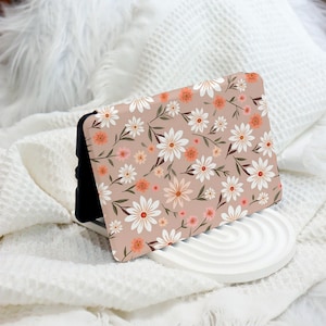 Flowers Kindle 12th Gen (2024/2022) Paperwhite 6&quot;/7&quot; Case With Hand Strap, All New Kindle Case, Kindle 10th Case, Personalized Paperwhite