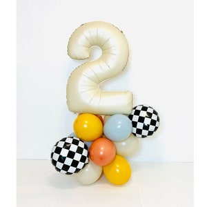 Retro Race Car Balloon Tower, Roadster Birthday, Two Fast, Retro Race Car Birthday, Cars Birthday Party, Vintage Race Car, Retro Balloons
