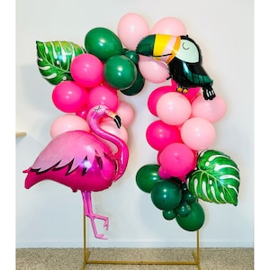 Flamingo Balloon Garland, Palm Leaf Balloon, Flamingo Party, Flamingo Birthday, Lets Flamingle, Flamingo Bachelorette, Flamingo Baby Shower