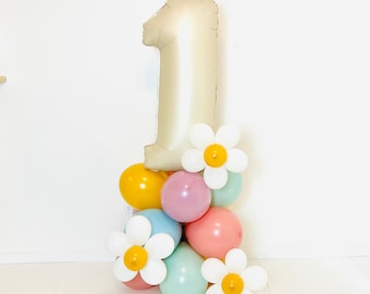 Groovy Balloon Tower, Daisy Balloon, Two Groovy, Retro Balloons, Retro Birthday, Boho Daisy, Groovy, Five is a Vibe, Groovy Balloon Tower