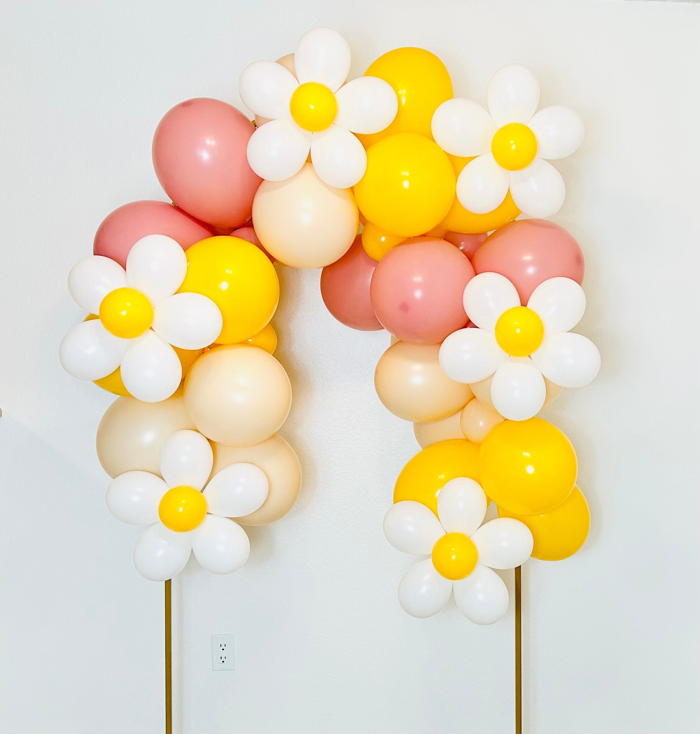 YANSION Daisy Balloon Arch Garland Kit Daisy Party Decorations White Lemon  Yellow Boho Balloon Garland Daisy Flower Foil Mylar Latex Balloons Decor