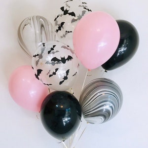 Pink Halloween Balloons, Girl Halloween Balloons, Halloween Birthday, Pastel Halloween, Pink Bats, Pink Halloween, Pink and Black Halloween