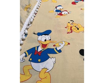 VTG Walt Disney Mickey Mouse narzuta na łóżko podwójne z pomponami 80"x110" Wamsutta