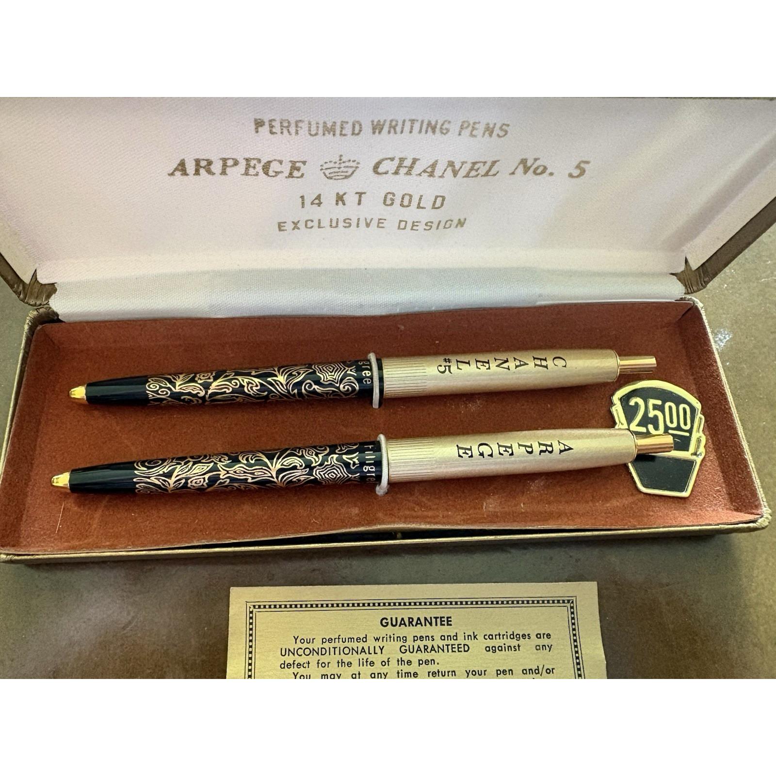 Pen⭐️Chen専用—CHANEL Chanel Pens - Etsy