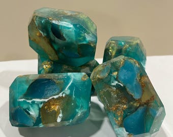 Mydło Akwamarynowe: Kamień Urodzinowy Marca, Olejek Eteryczny Cytrynowy