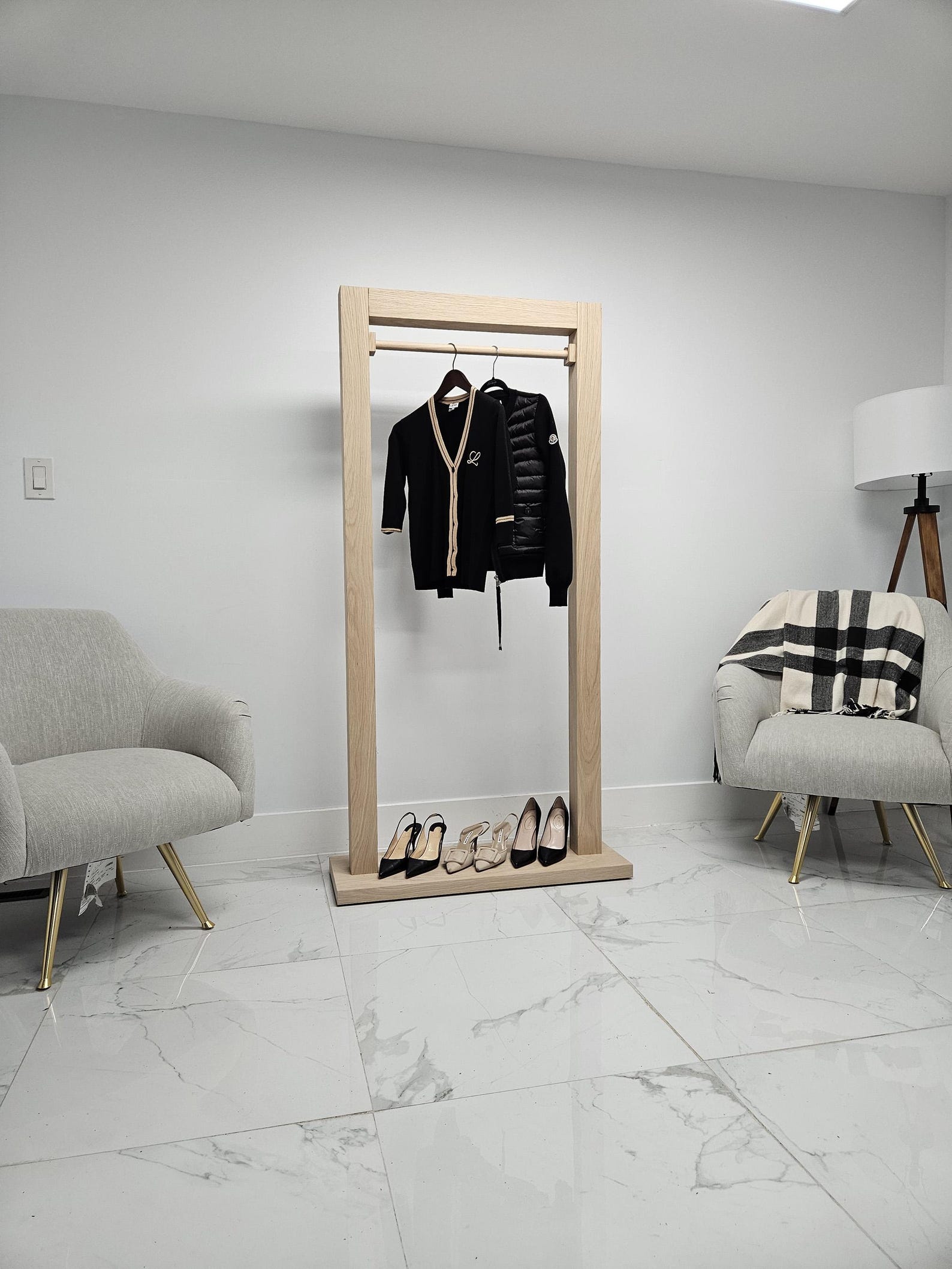Retail Apparel Rack 3