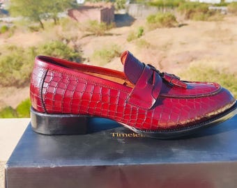 Mocassini in pelle con texture coccodrillo fatti a mano, scarpe eleganti