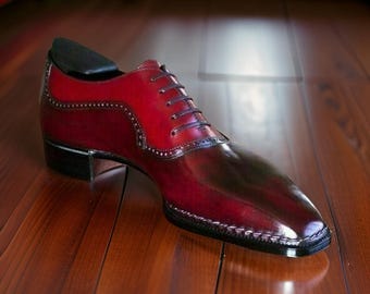 Handmade Norwegian Welted Leather Dress Shoes: Custom Fit, Italian Leather