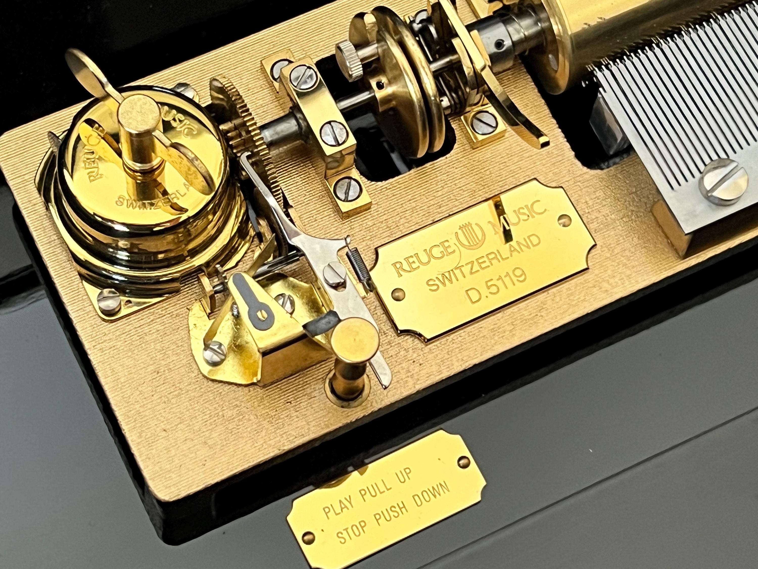 Reuge Dolce Vita Music Box – Interchangeable 72 Lames 15 Airs