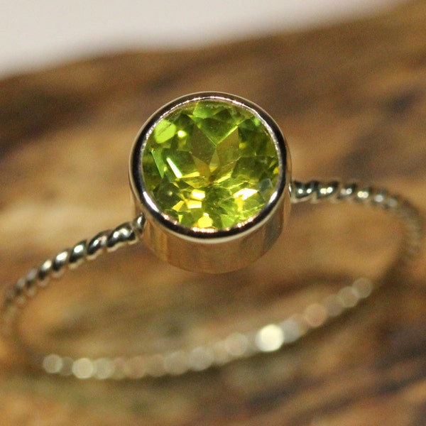 Peridot 14K Gold Ring, Gemstone Ring, Stacking Ring, Recycled Gold Ring - Custom Made For You