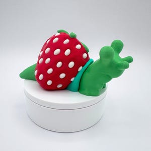 Strawberry Snail 3D Printed Articulated Figurine, Cute Desk Fidget, Garden Accent