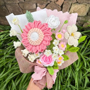 Crochet Flower Bouquet, Sunflower, Finished Handmade Gift for Her, Mom, Grandma, Wife, Birthday or Mother’s Day, Graduation Present