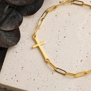 Braccialetti Paperclip Cross, Bracciale Paperclip in argento 925, Regali per le mamme, Gioielli unici. Bracciale minimalista con ciondolo a croce