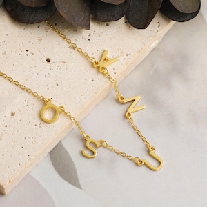 Collar con letras, delicado collar con inicial, collar con letras colgantes, regalo para ella, collar con nombre personalizado, collar con alfabeto personalizado