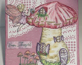 Biglietto di auguri con fatina e fungo da colorare a mano, un regalo originale per lei (14 x 14 cm).
