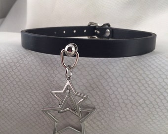 Dangling Stars Black Leather Bondage Ring Collar