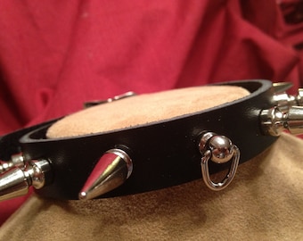 Large Spiked Collar with Small Knocker-type Ring