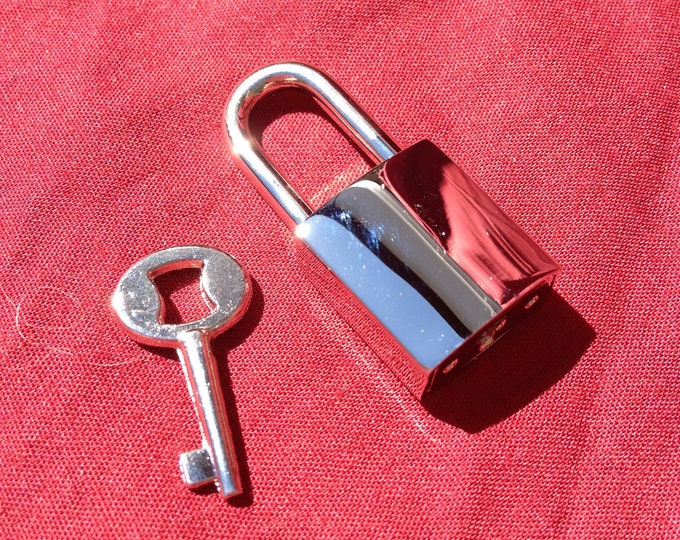 Small Nickel-Plated Square  Working Padlock