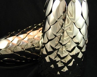 Silver Dragon Scale Bracer, Black Leather Arm Guard, Fantasy Armor Cuff, Ren Faire LARP Cosplay, Handmade Bracer