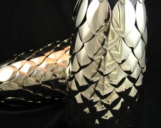 Silver Dragon Scale Bracer, Black Leather Arm Guard, Fantasy Armor Cuff, Ren Faire LARP Cosplay, Handmade Bracer