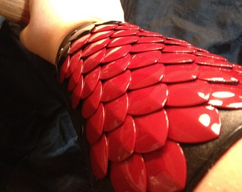 Red Dragon Scale Bracer, Black Leather Arm Guard, Fantasy Armor Cuff, Ren Faire LARP Cosplay, Handmade Dragon Bracer