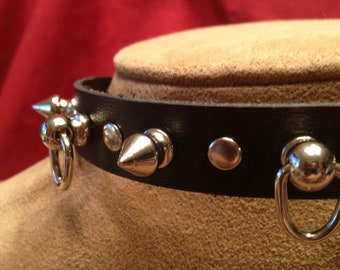 Spiked Collar with Three Small Knocker-type Rings
