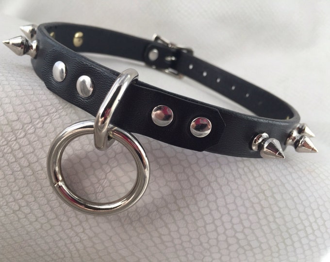Small Spiked Black Leather Bondage Ring Collar