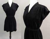 vintage 70s mini dress 1970s black plush velveteen short dress or tunic V-neckline dolman dress Leslie Fay Petite small