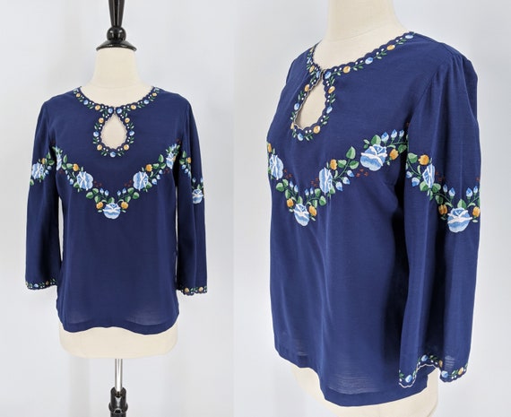 vintage 70s boho top | 1970s Lily blue floral emb… - image 1