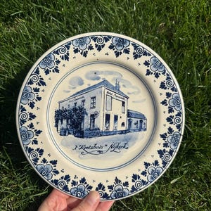 Set of 3 Vintage Delft Blue Wall Plates – Hand-Painted Dutch Miniatures – Holland Souvenir – Delftware – Collectible Wall Decor