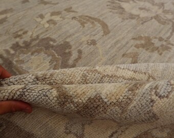 Handgefertigter Oushak Wollteppich (300x320cm), Beige Brauner Floral Teppich
