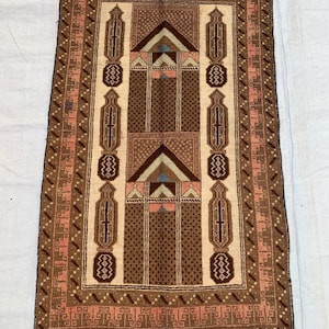 Luxurious Islamic Salah Prayer Mat – Premium Comfortable & Durable Muslim Prayer Rug – Elegant Design Perfect for Home Mosque, or Travel Use
