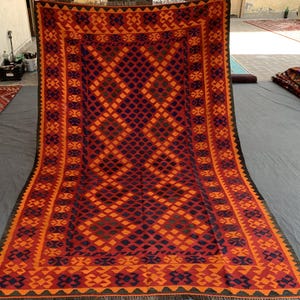 1960s Anatolian Kilim Rug: Vintage Hand-Knotted Wool Runner