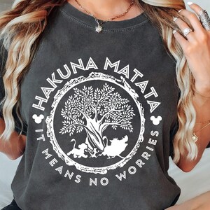 Chemise Disney Animal Kingdom, ça veut dire rien, T-shirt Zazu du roi lion Hakuna Matata Simba Timon Pumbaa, idée cadeau d&#39;anniversaire de famille Disney