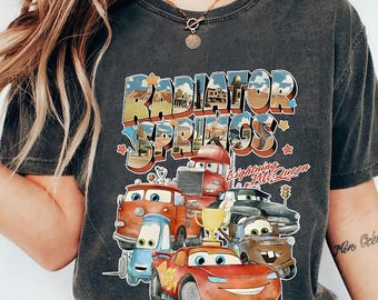 Camiseta retro de la película Cars de Radiator Springs, camiseta de Rayo McQueen con colores cómodos, película Cars de Disney, viaje familiar de Disney, camiseta vintage de Pixar