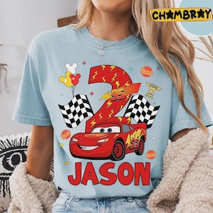 Camiseta personalizada de cumpleaños de Rayo McQueen, viaje familiar a Disneyland 2026, atuendo de cumpleaños de Disney para niño, camiseta personalizada con nombre y edad con temática de Cars imagen 4