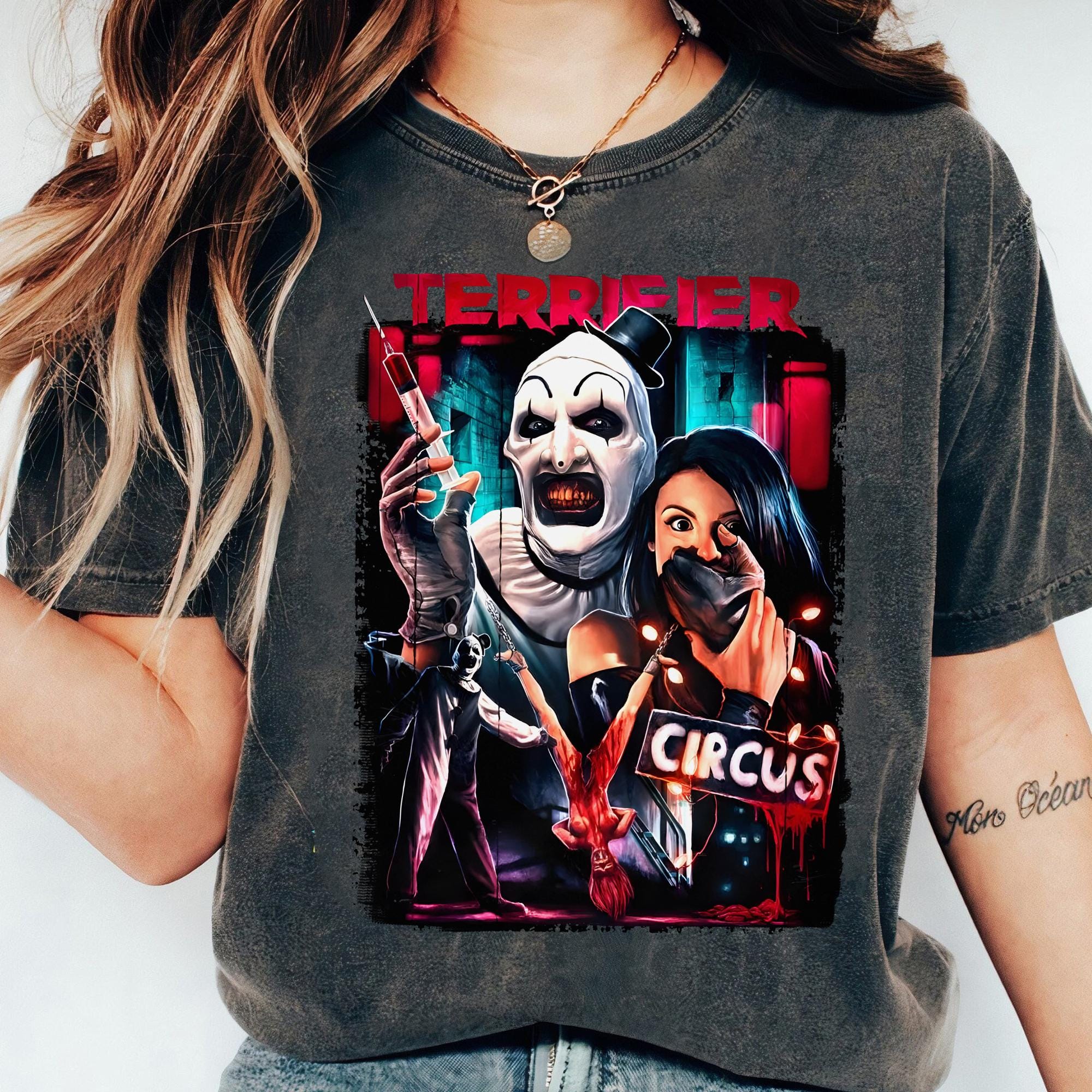Vintage Terrifie Circue Shirt, Terrifier Cover Clown TShirt, Halloween Terrifier Horror Movie Shirt, Scary Horror, Art the Clown shirt