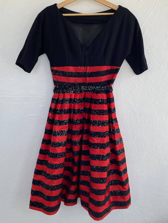 1950s New Look Mad Men Black Red and Glitter Stri… - image 2