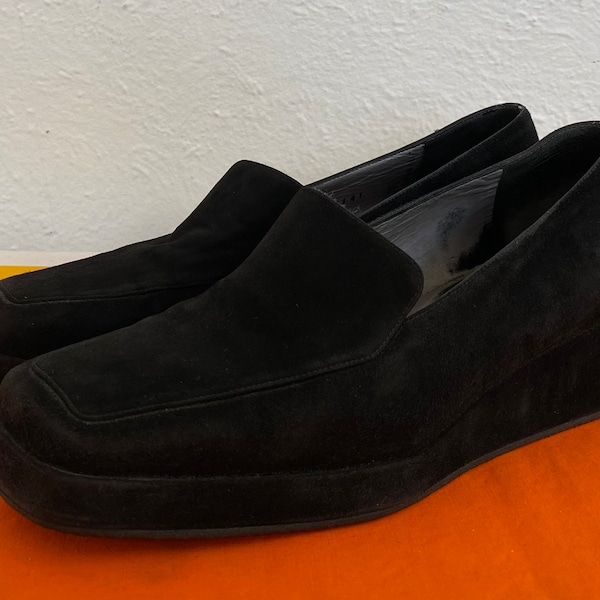 1990s Y2K Black Suede Minimalist Bruno Magli Platform Flatform Wedge Loafers Size 6.5